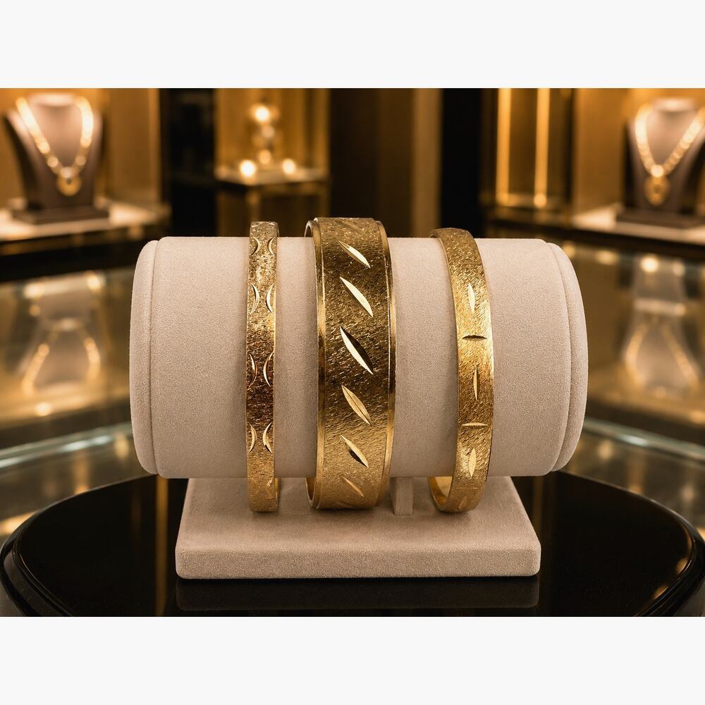 Vintage Gold Tone Bangle Bracelet Set Textured Florentine Finish Stackable